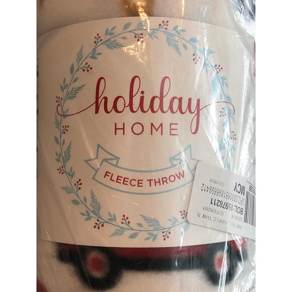 Holiday Home 50" x 60" Fleece Throw NEW - Picture 1 of 4